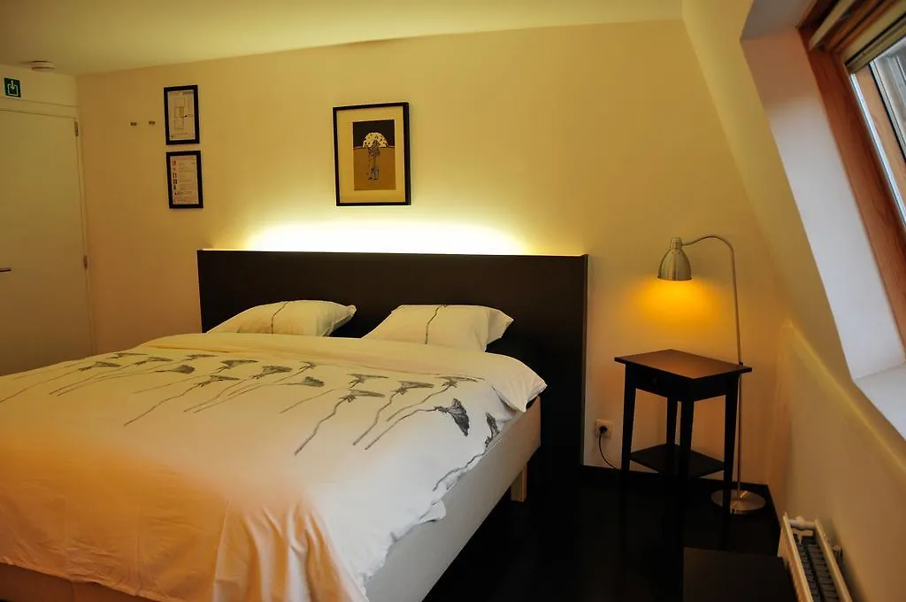 Bed and Breakfast Logies Zen Aan Zee à Ostende Couette-café